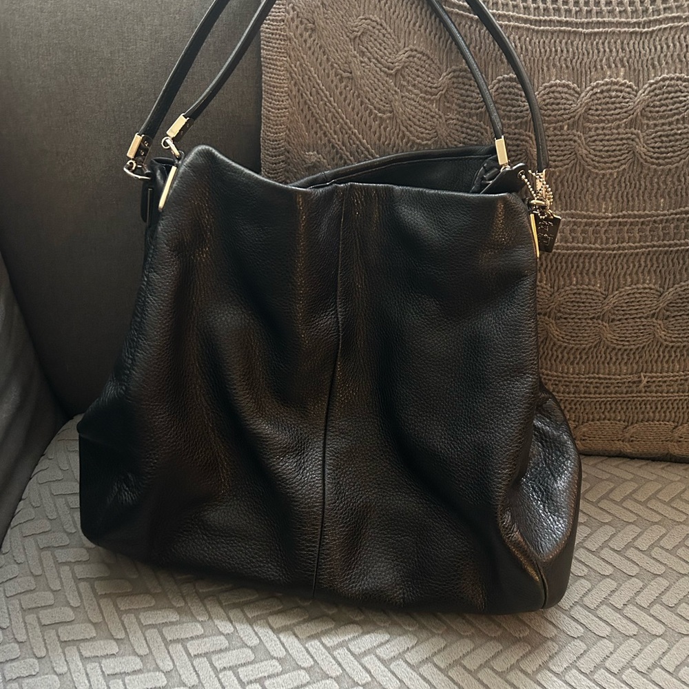 Coach Black Leather Shoulder Bag